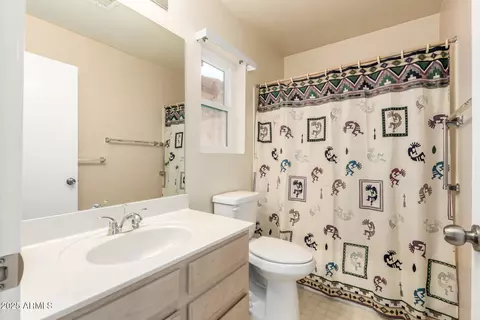 3443 E Wickieup Ln, Phoenix, AZ 85050 photo 18