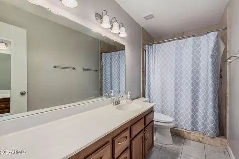 Bath - 2929 E Broadway Rd #30, Mesa, AZ 85204 photo 2 of 4