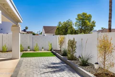Exterior - 3315 E Taro Ln, Phoenix, AZ 85050 photo 5 of 6
