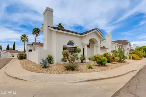 Exterior - 3315 E Taro Ln, Phoenix, AZ 85050 photo 2 of 6