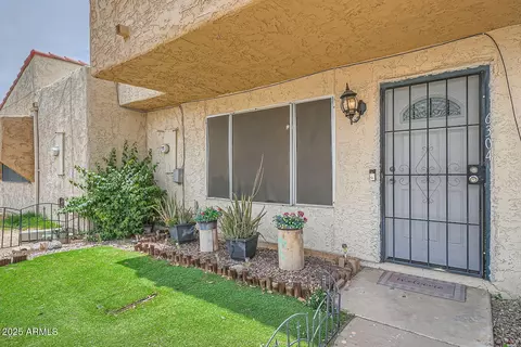 6304 N 47th Ave, Glendale, AZ 85301