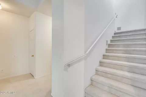 Entry Way - 4041 W Hackamore Dr, Phoenix, AZ 85083 photo 2 of 5