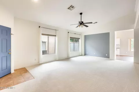 Living - 4041 W Hackamore Dr, Phoenix, AZ 85083 photo 2 of 3