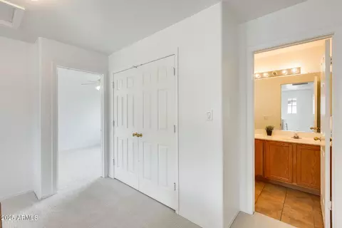 Entry Way - 4041 W Hackamore Dr, Phoenix, AZ 85083 photo 5 of 5