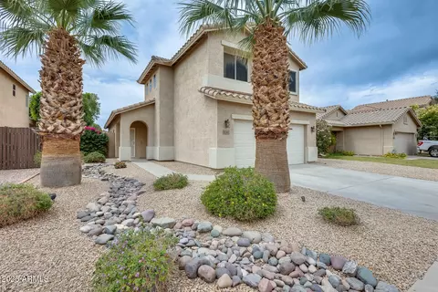 Exterior - 4041 W Hackamore Dr, Phoenix, AZ 85083 photo 7 of 18