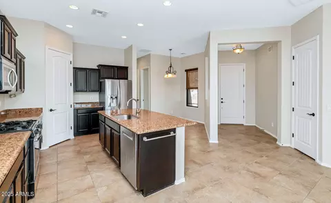 Entry Way - 1847 N Red Clf, Mesa, AZ 85207 photo 2 of 2