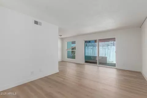 4235 N 13th Pl, Phoenix, AZ 85014 photo 4