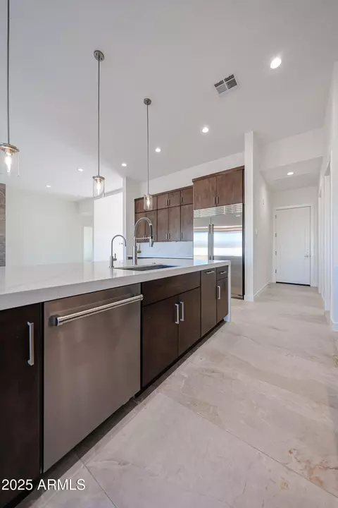 Kitchen - 1904 E Creek Canyon Rd, Phoenix, AZ 85086 photo 15 of 17