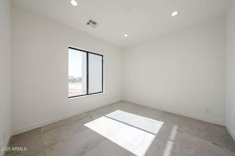 Bedroom - 1904 E Creek Canyon Rd, Phoenix, AZ 85086 photo 1 of 14
