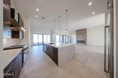 Kitchen - 1904 E Creek Canyon Rd, Phoenix, AZ 85086 photo 3 of 17