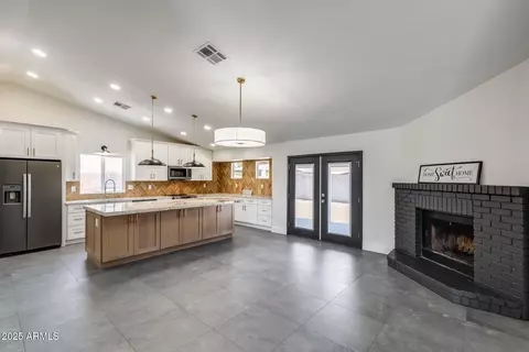 3011 E John Cabot Dr, Phoenix, AZ 85032 photo 8