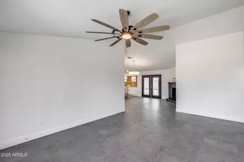 3011 E John Cabot Dr, Phoenix, AZ 85032 photo 5