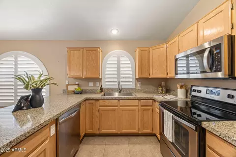 93 S Sandstone St, Gilbert, AZ 85296 photo 10