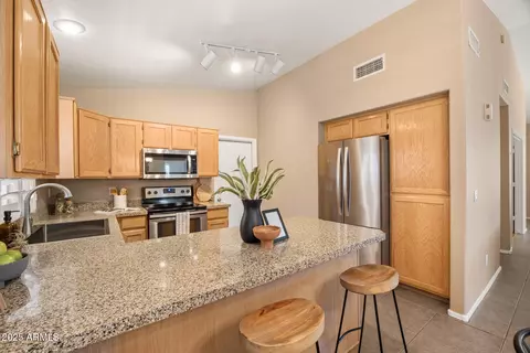 93 S Sandstone St, Gilbert, AZ 85296 photo 8