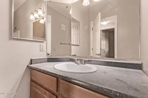 Bath - 3434 E Baseline Rd #214, Phoenix, AZ 85042 photo 1 of 2