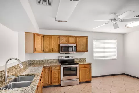 5101 E Toniko Dr, Phoenix, AZ 85044 photo 13