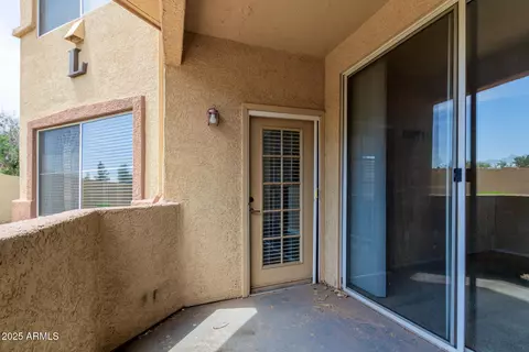 Exterior - 2134 E Broadway Rd #1046, Tempe, AZ 85282 photo 4 of 7