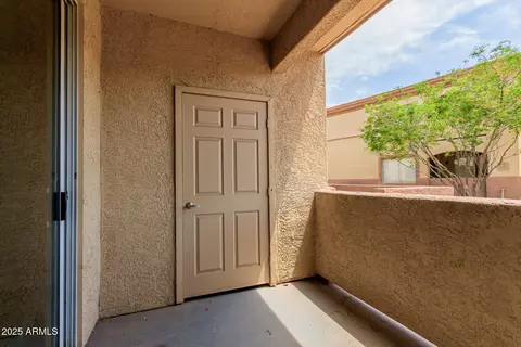 Exterior - 2134 E Broadway Rd #1046, Tempe, AZ 85282 photo 3 of 7