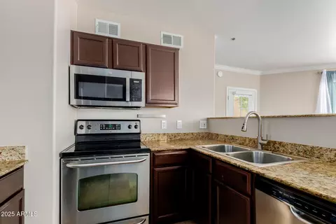 Kitchen - 2134 E Broadway Rd #1046, Tempe, AZ 85282 photo 2 of 3