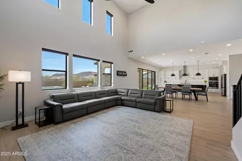 Living - 2107 E Fallen Leaf Ln, Phoenix, AZ 85024 photo 1 of 1