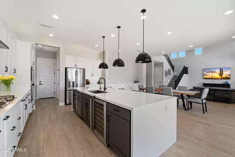 Kitchen - 2107 E Fallen Leaf Ln, Phoenix, AZ 85024 photo 2 of 3