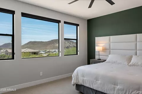 Bedroom - 2107 E Fallen Leaf Ln, Phoenix, AZ 85024 photo 2 of 5