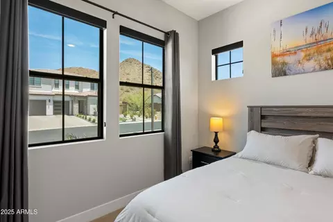 Bedroom - 2107 E Fallen Leaf Ln, Phoenix, AZ 85024 photo 5 of 5