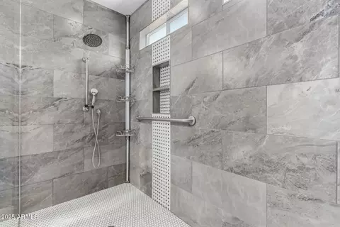 Bath - 3913 E Derringer Way, Gilbert, AZ 85297 photo 4 of 5