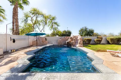 Exterior - 4497 E Carriage Way, Gilbert, AZ 85297 photo 3 of 7