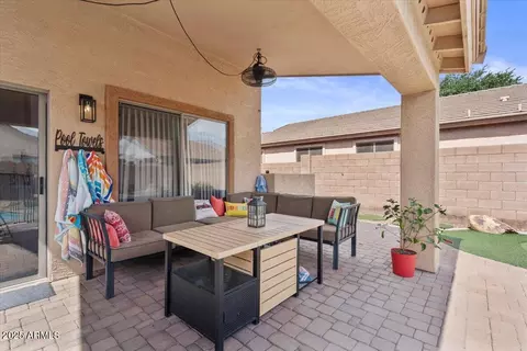 Exterior - 4323 E Dublin St, Gilbert, AZ 85295 photo 4 of 10