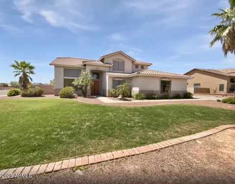 5501 W Whispering Wind Dr, Glendale, AZ 85310