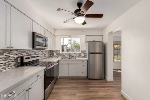 Kitchen - 5627 E Covina Rd, Mesa, AZ 85205 photo 2 of 3