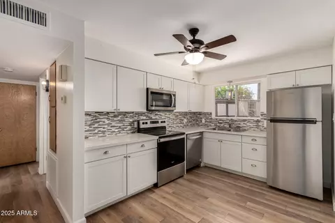 Kitchen - 5627 E Covina Rd, Mesa, AZ 85205 photo 3 of 3