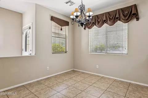 4380 E Renee Dr, Phoenix, AZ 85050 photo 9