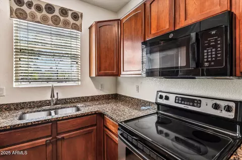4380 E Renee Dr, Phoenix, AZ 85050 photo 7