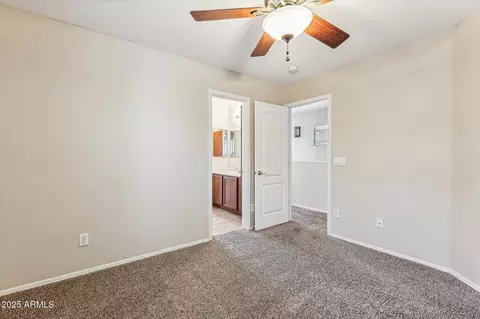 4380 E Renee Dr, Phoenix, AZ 85050 photo 22