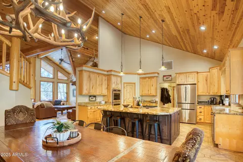 702 Flag Hollow Rd, Lakeside, AZ 85929