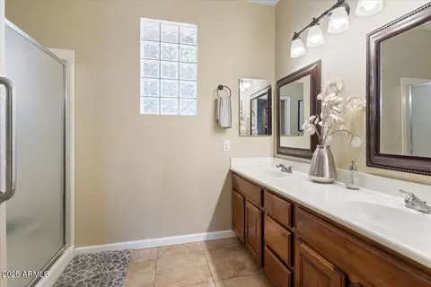 Bath - 11025 E Nichols Ave, Mesa, AZ 85209 photo 1 of 4