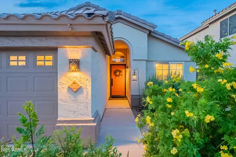 Exterior - 490 W Encinas St, Gilbert, AZ 85233 photo 2 of 7