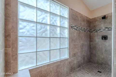 Bath - 490 W Encinas St, Gilbert, AZ 85233 photo 2 of 4