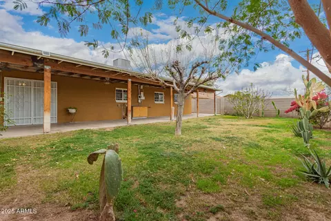 6837 W Camelback Rd, Phoenix, AZ 85033 photo 19