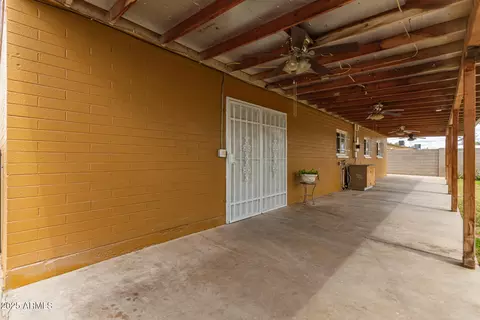6837 W Camelback Rd, Phoenix, AZ 85033 photo 17