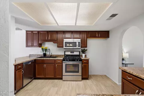 4257 E Marino Dr, Phoenix, AZ 85032 photo 6