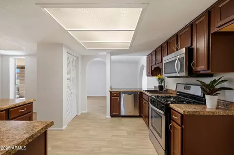 4257 E Marino Dr, Phoenix, AZ 85032 photo 9