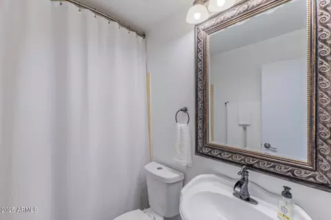 Bath - 2326 Evans Dr, Phoenix, AZ 85022 photo 2 of 2