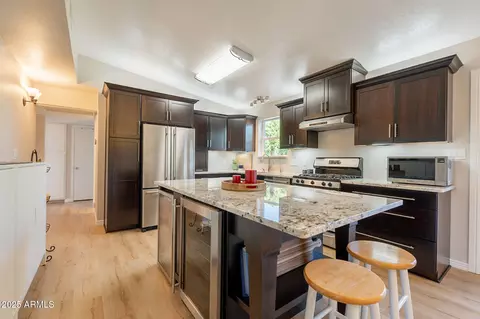 Kitchen - 3133 E Claire Dr, Phoenix, AZ 85032 photo 5 of 7