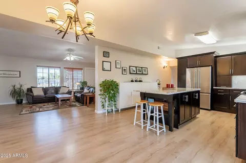 Kitchen - 3133 E Claire Dr, Phoenix, AZ 85032 photo 3 of 7