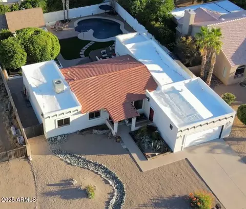View/Area - 3133 E Claire Dr, Phoenix, AZ 85032 photo 2 of 3