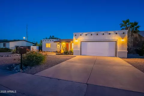 Exterior - 3133 E Claire Dr, Phoenix, AZ 85032 photo 15 of 26