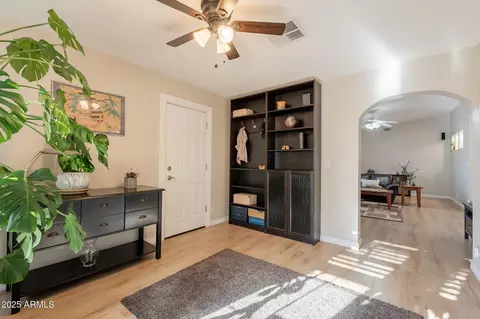 Entry Way - 3133 E Claire Dr, Phoenix, AZ 85032 photo 1 of 1